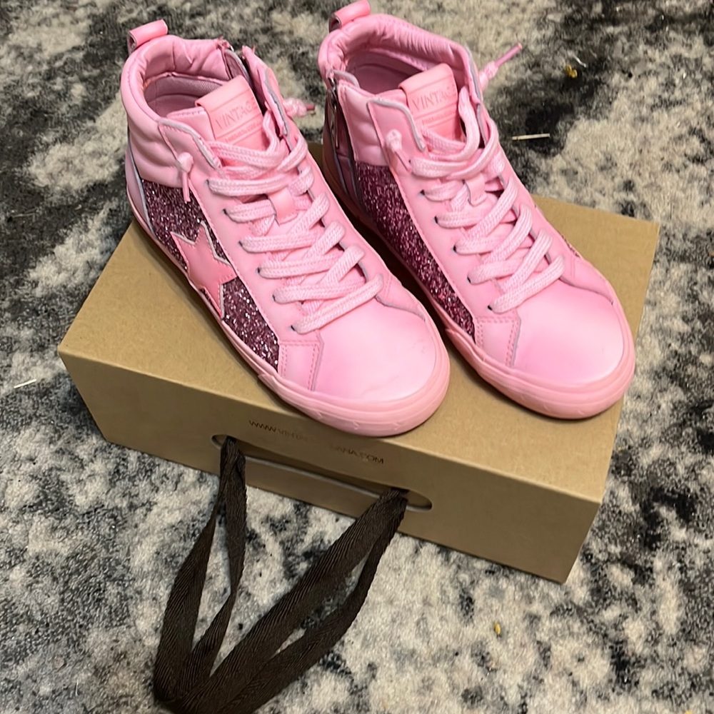 Pink Vintage Havanas